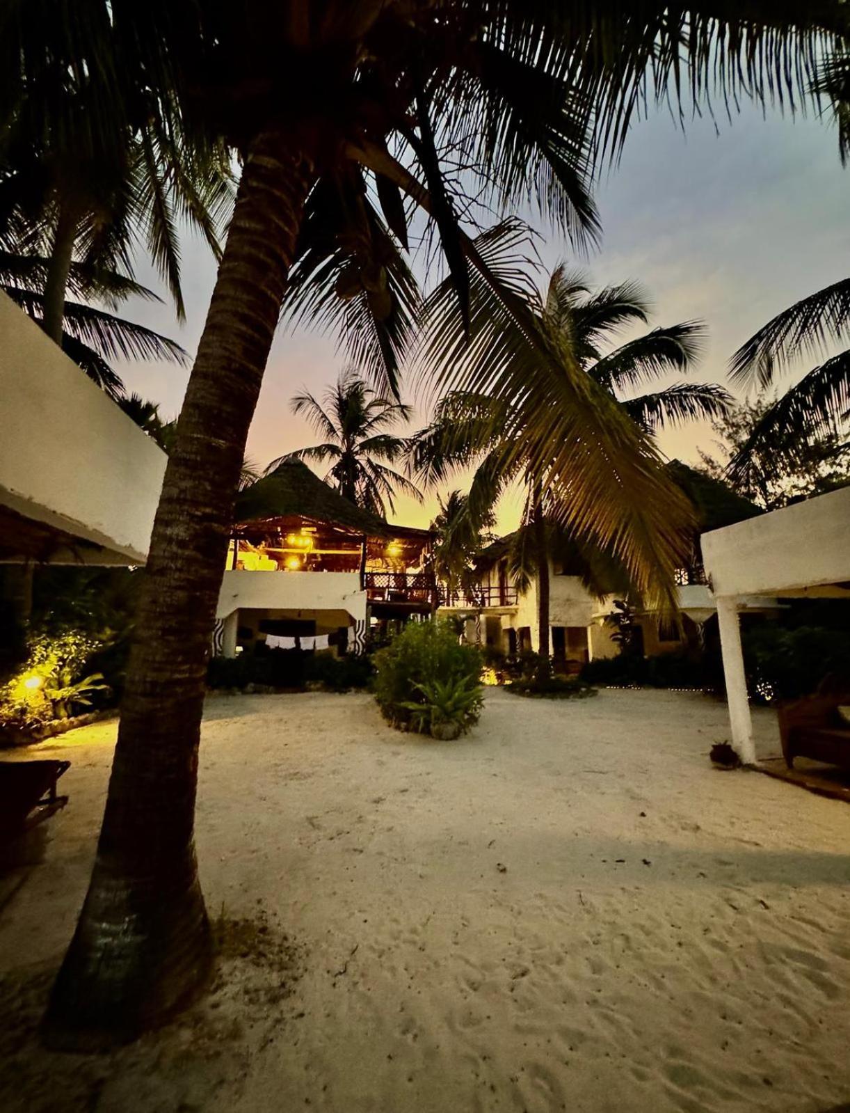 Mango Beach House 잠비아니 외부 사진