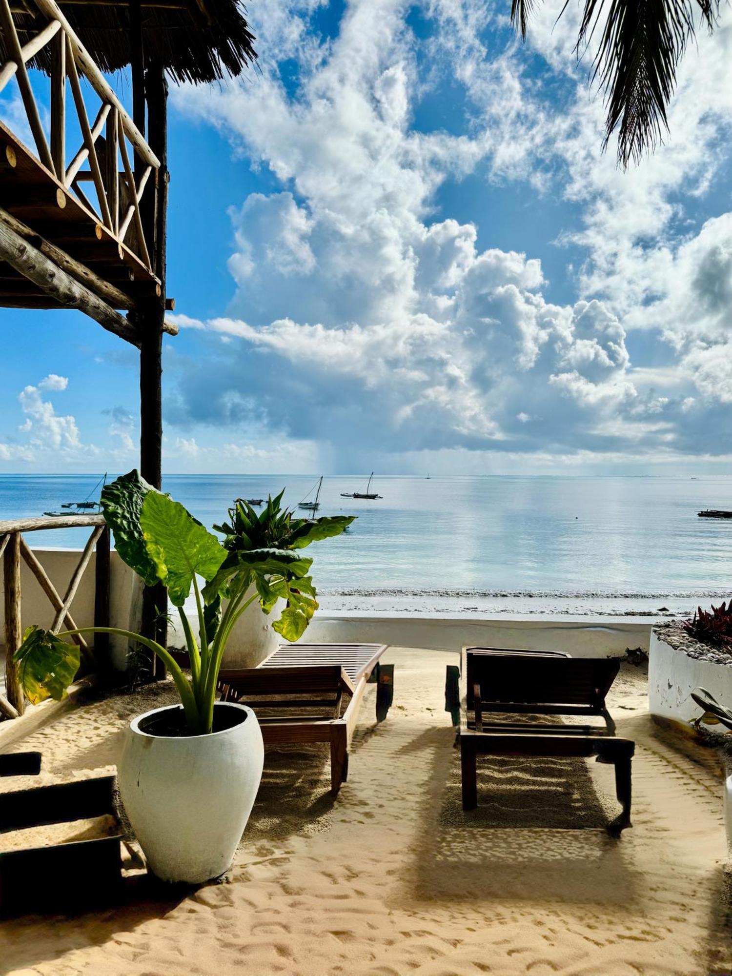Mango Beach House 잠비아니 외부 사진