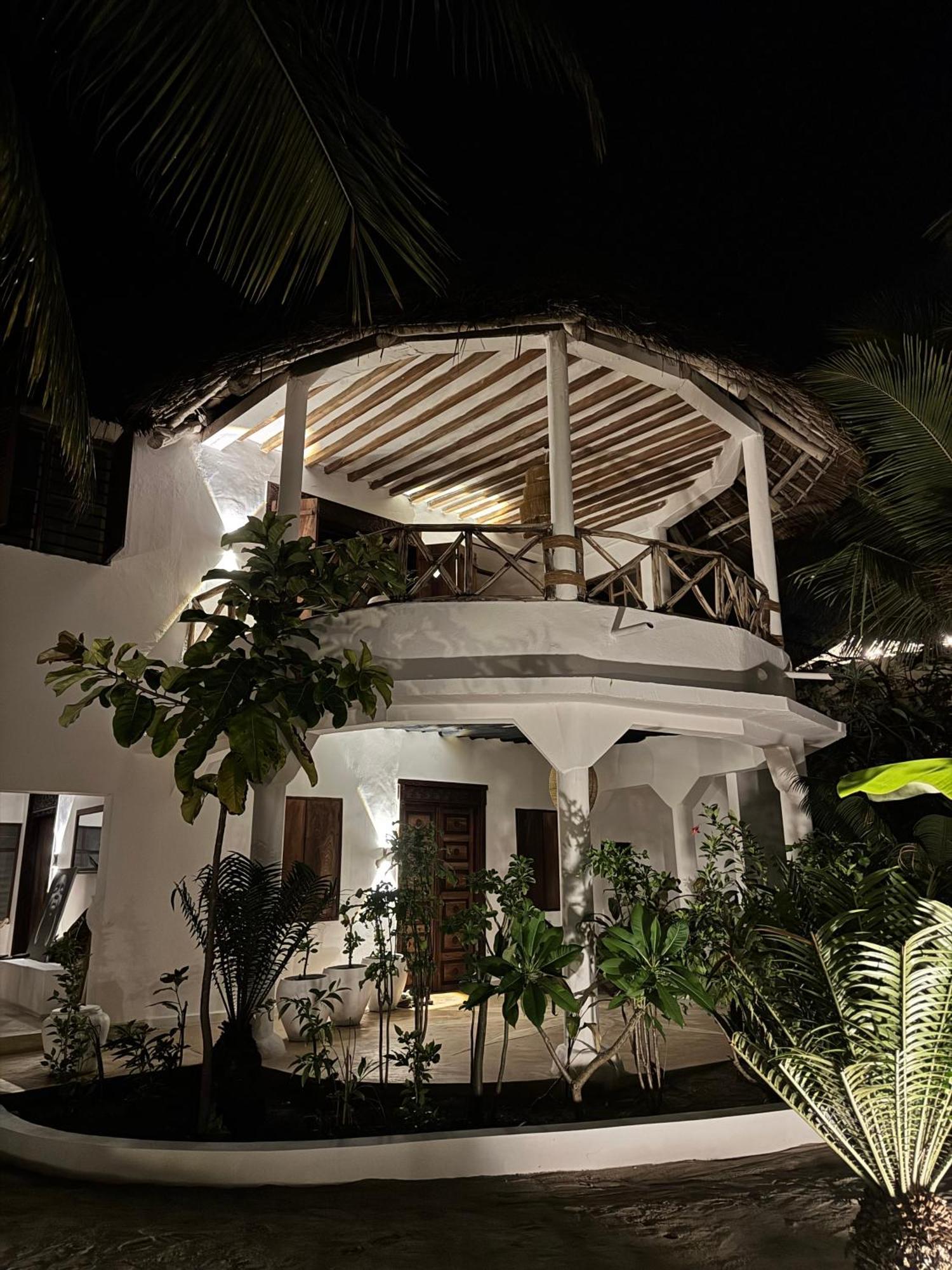 Mango Beach House 잠비아니 외부 사진