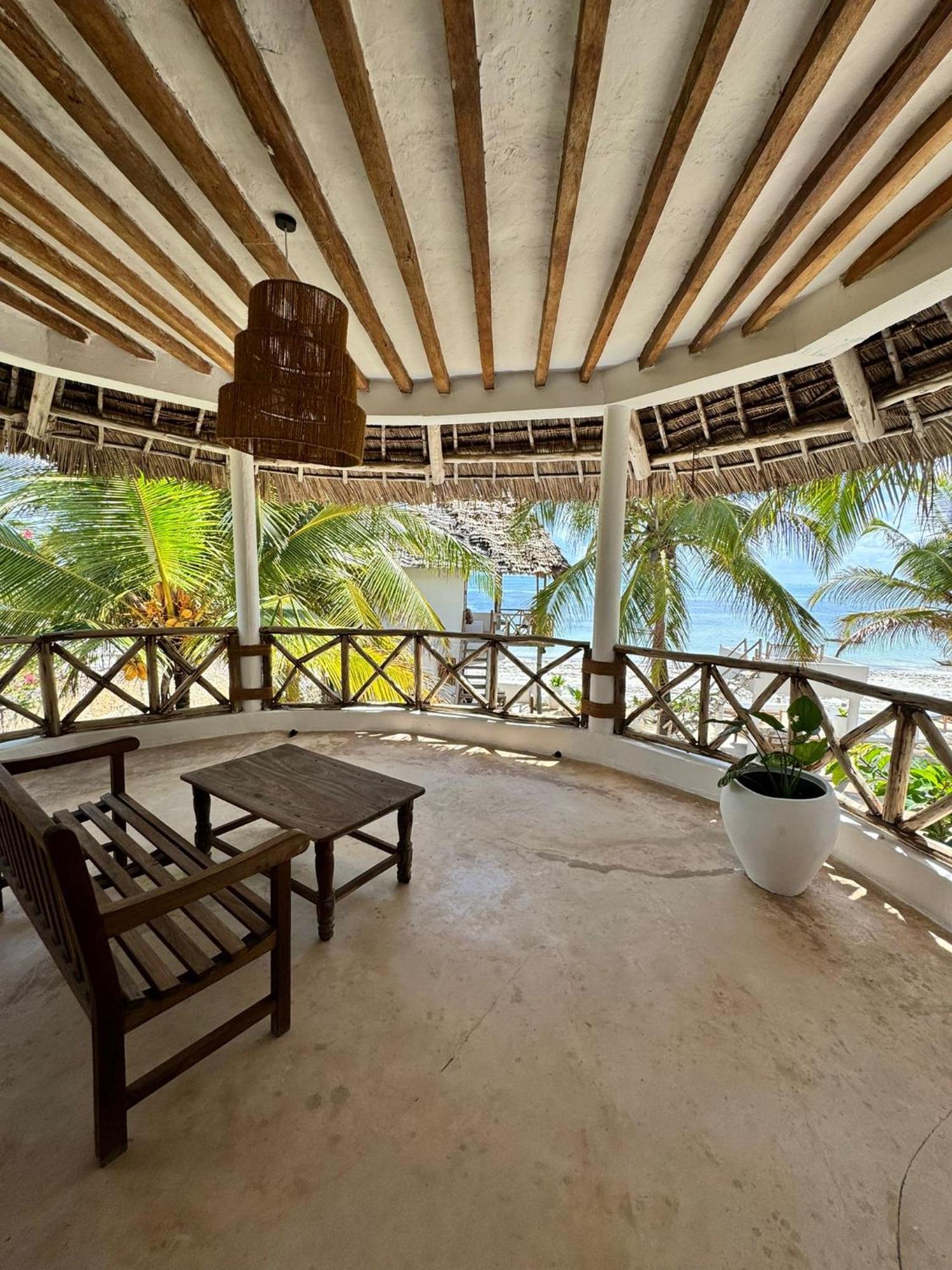 Mango Beach House 잠비아니 외부 사진