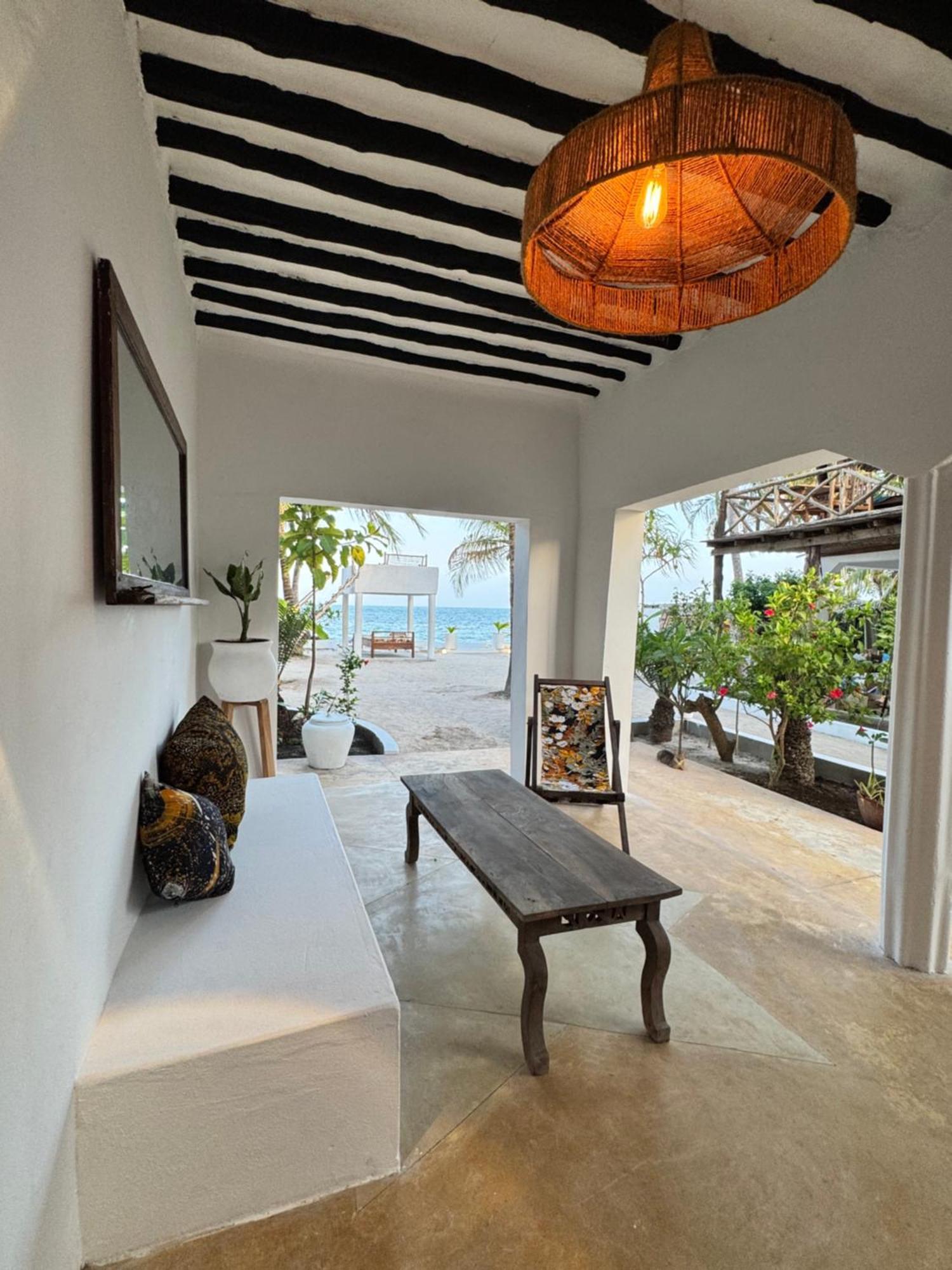 Mango Beach House 잠비아니 외부 사진