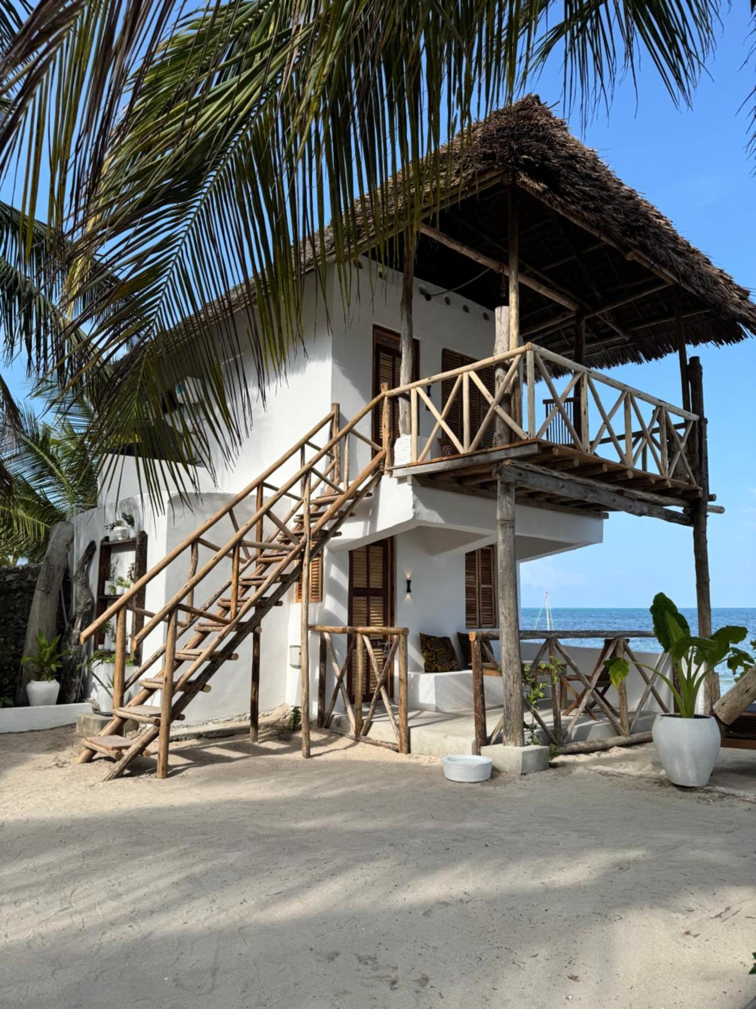 Mango Beach House 잠비아니 외부 사진