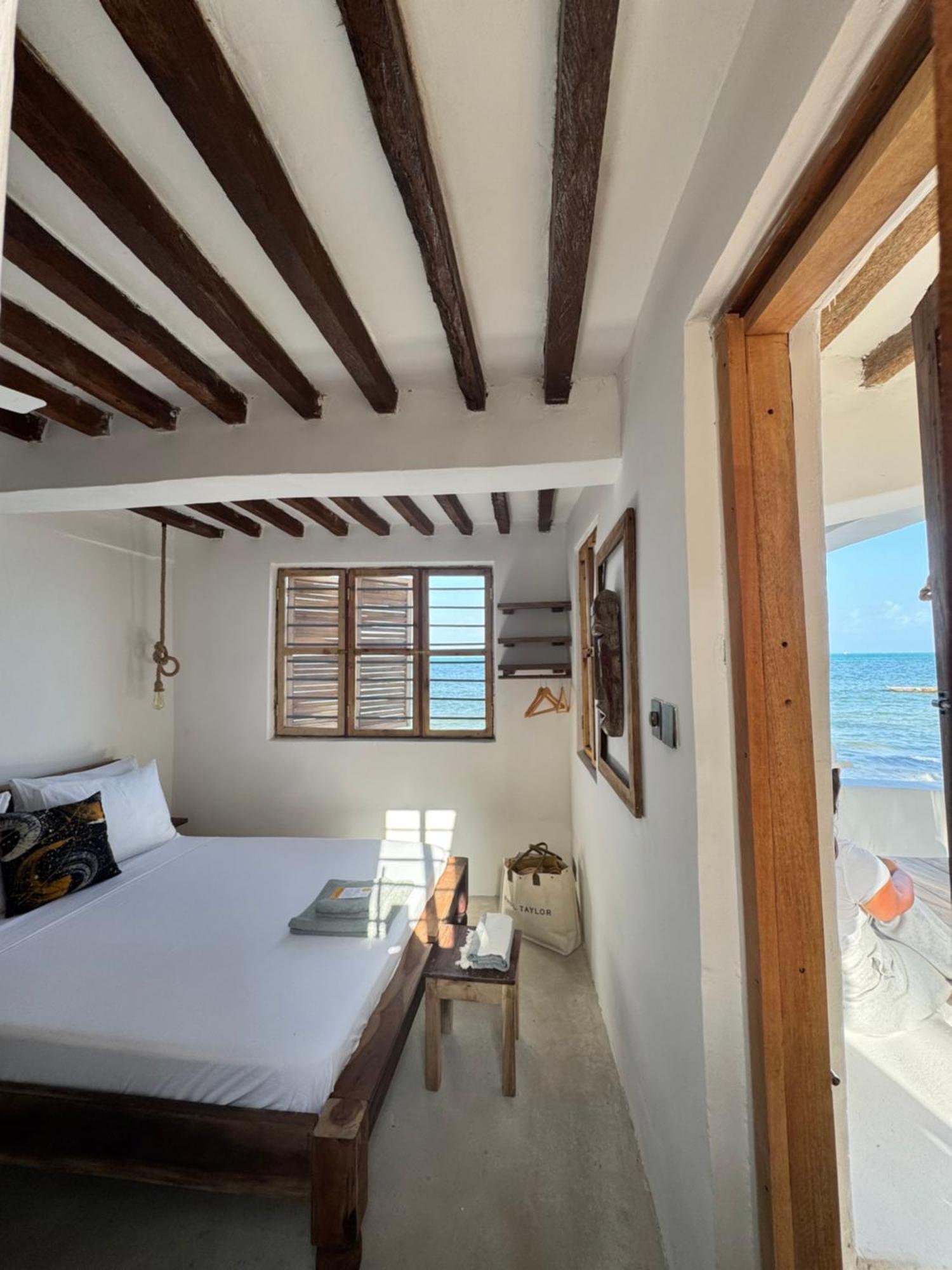 Mango Beach House 잠비아니 외부 사진