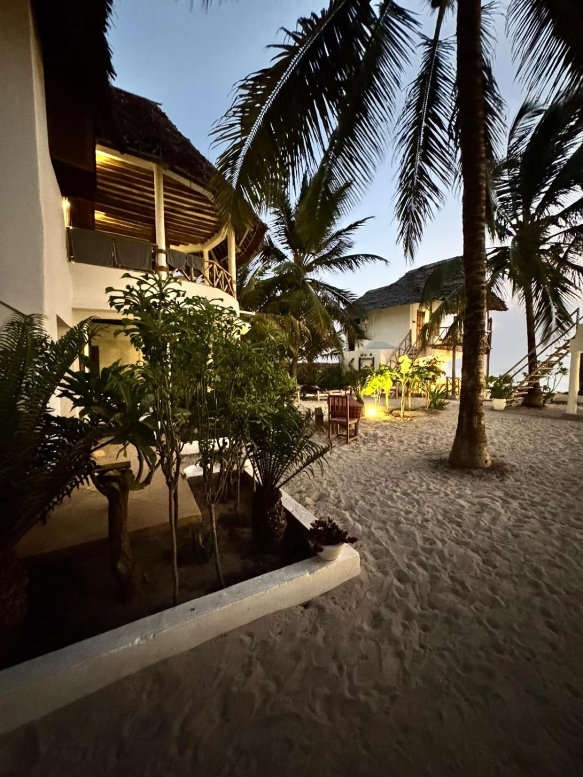 Mango Beach House 잠비아니 외부 사진
