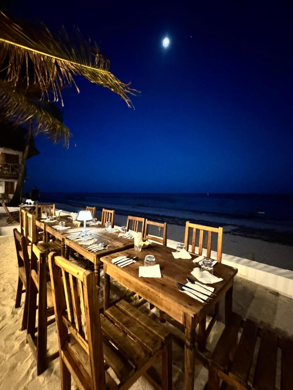 Mango Beach House 잠비아니 외부 사진